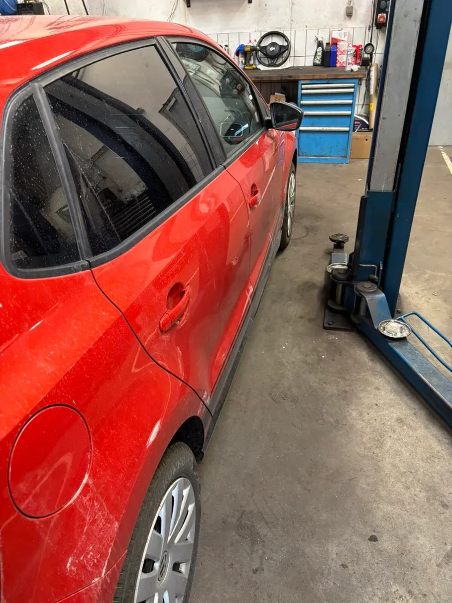 Volkswagen Polo 2012 photo 3