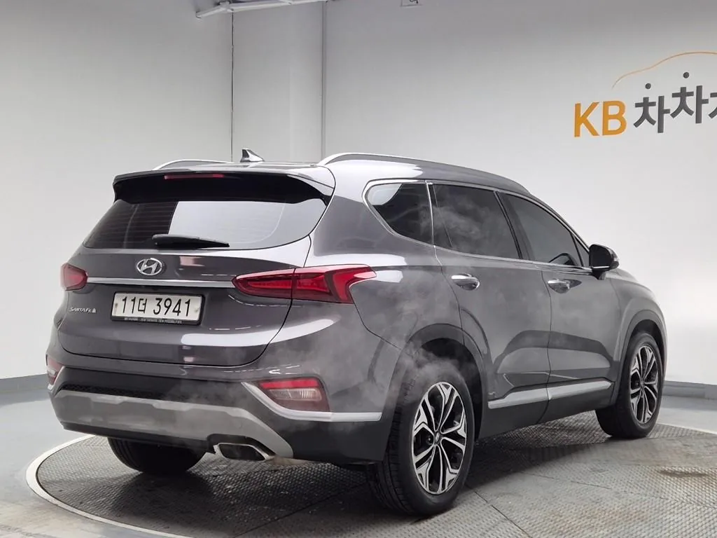 Hyundai Santa Fe 2020 photo 3