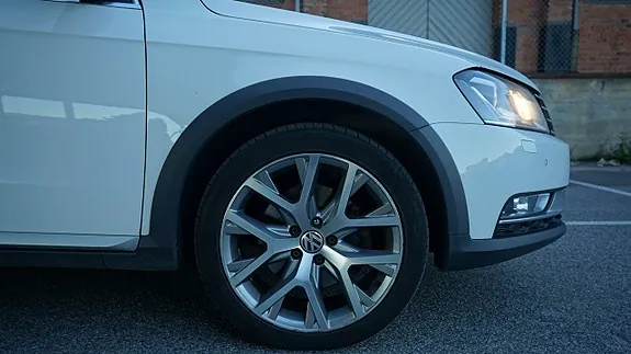 Volkswagen Passat Alltrack 2015 photo 5