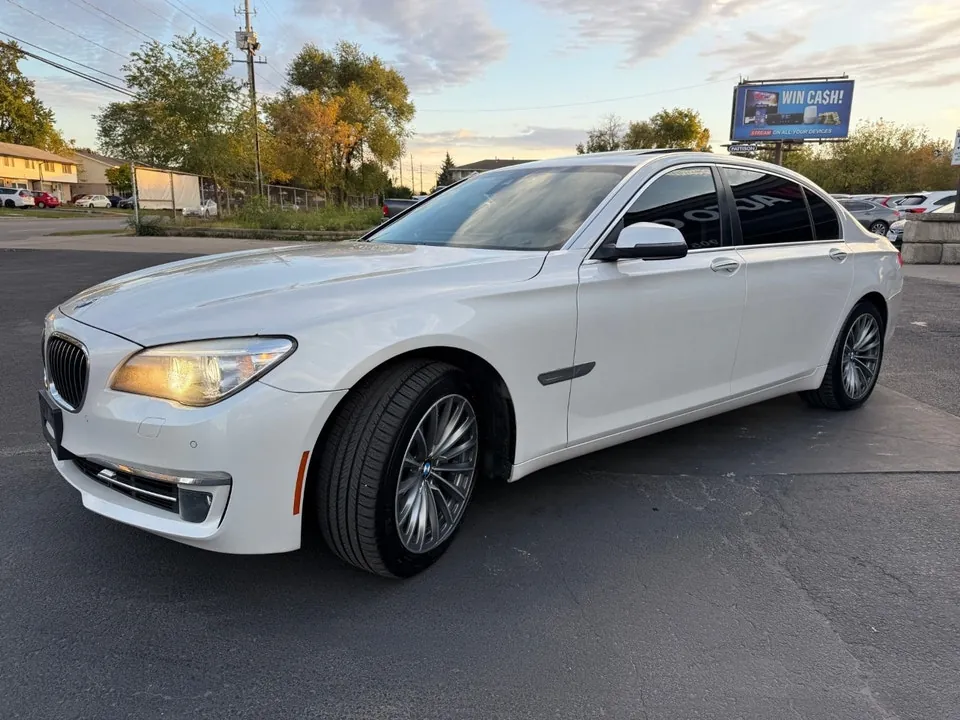 BMW 7 Series 2014 photo 3