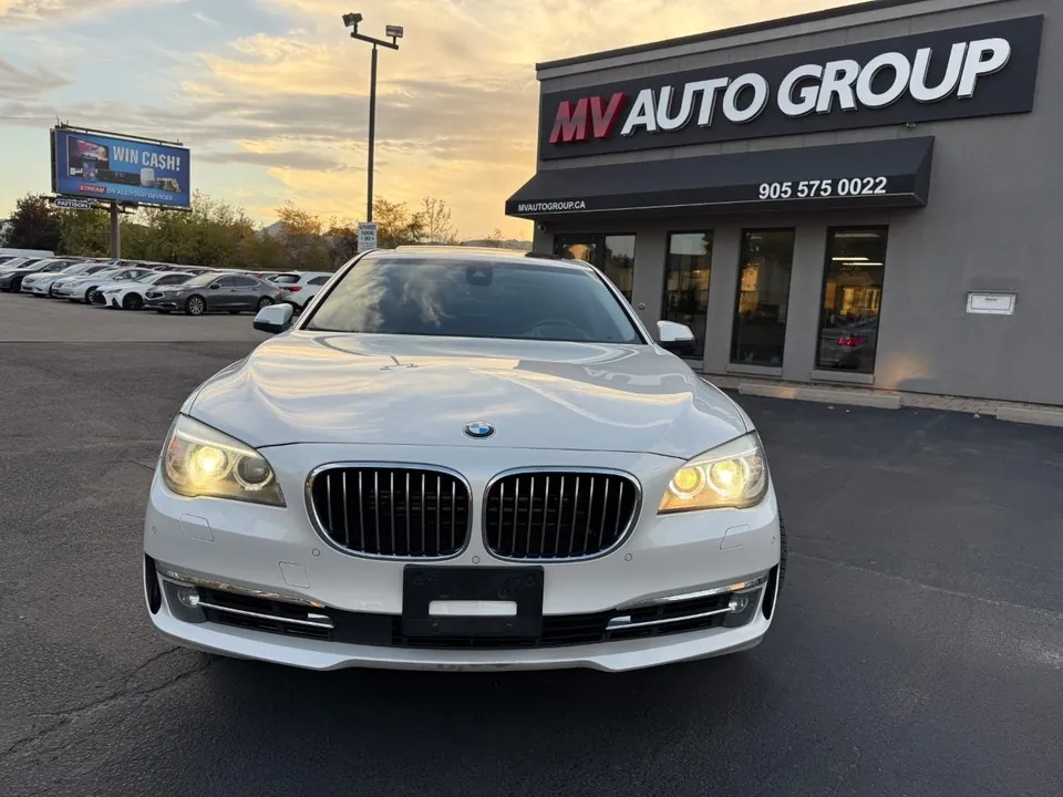 BMW 7 Series 2014 photo 2