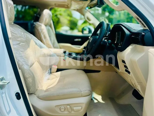 Toyota Land Cruiser 2025 photo 4