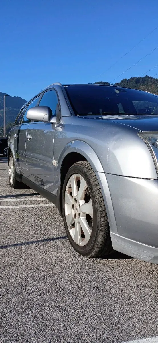 Opel Vectra 2004 photo 2