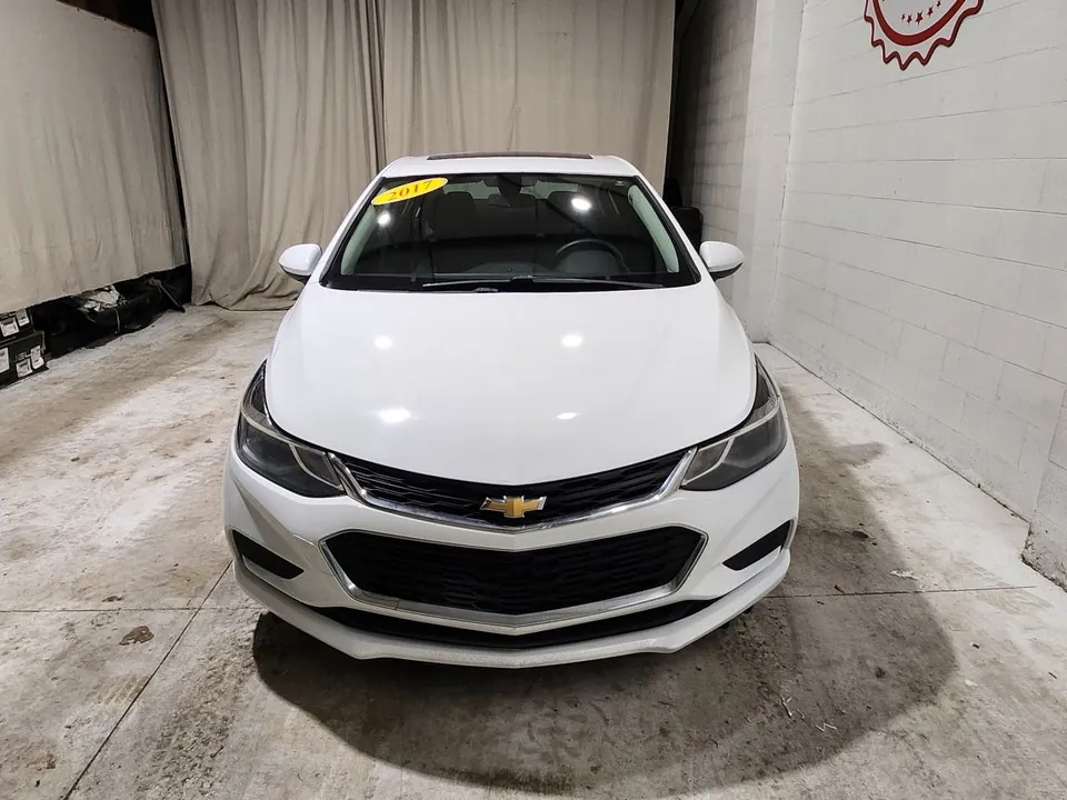 Chevrolet Cruze 2017 photo 2