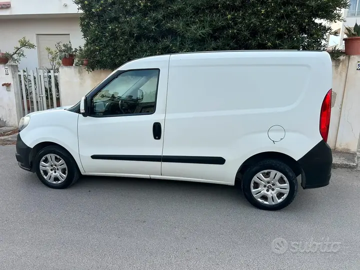 Fiat Doblo 2017 photo 2