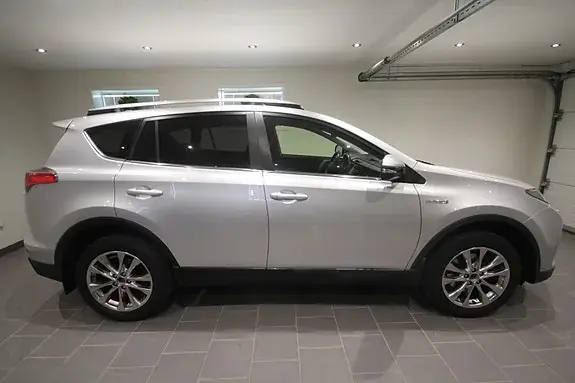 Toyota Rav4 2016 photo 2