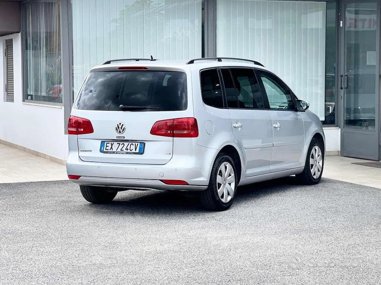 Volkswagen Touran 2014 photo 5