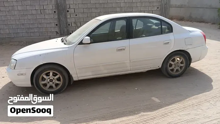Hyundai Avante 2003 photo 2