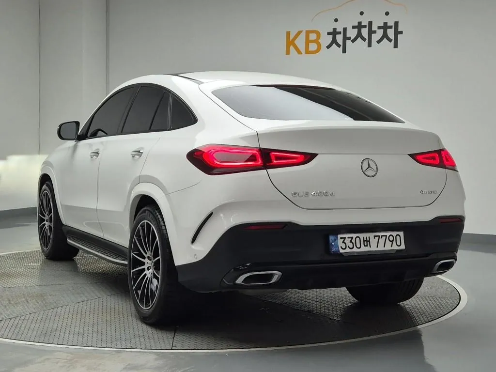 Mercedes-Benz Gle-Class 2022 photo 2