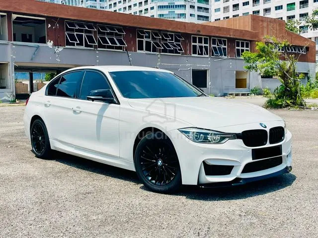 BMW 318I