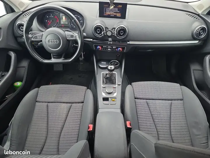 Audi A3 2014 photo 2