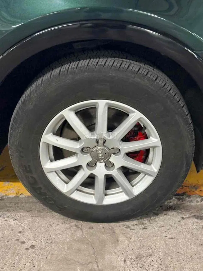 Audi Q3 2012 photo 4