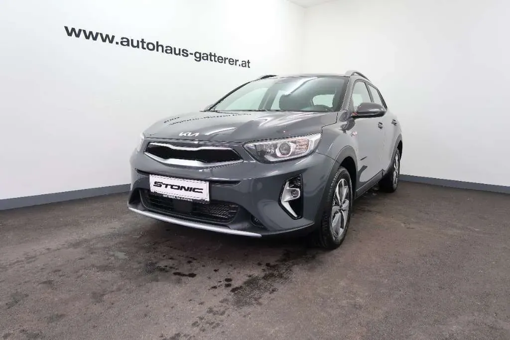 Kia Stonic 2023 photo 2