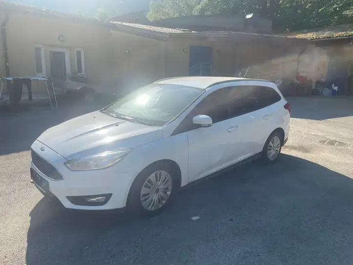 Ford Focus Traveller