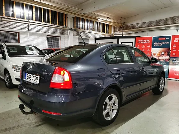 Skoda Octavia 2011 photo 3