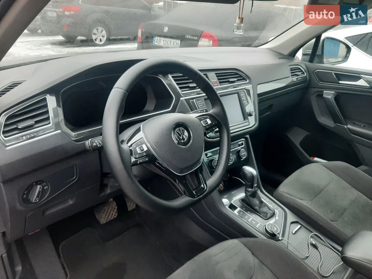 Volkswagen Tiguan 2017 photo 2