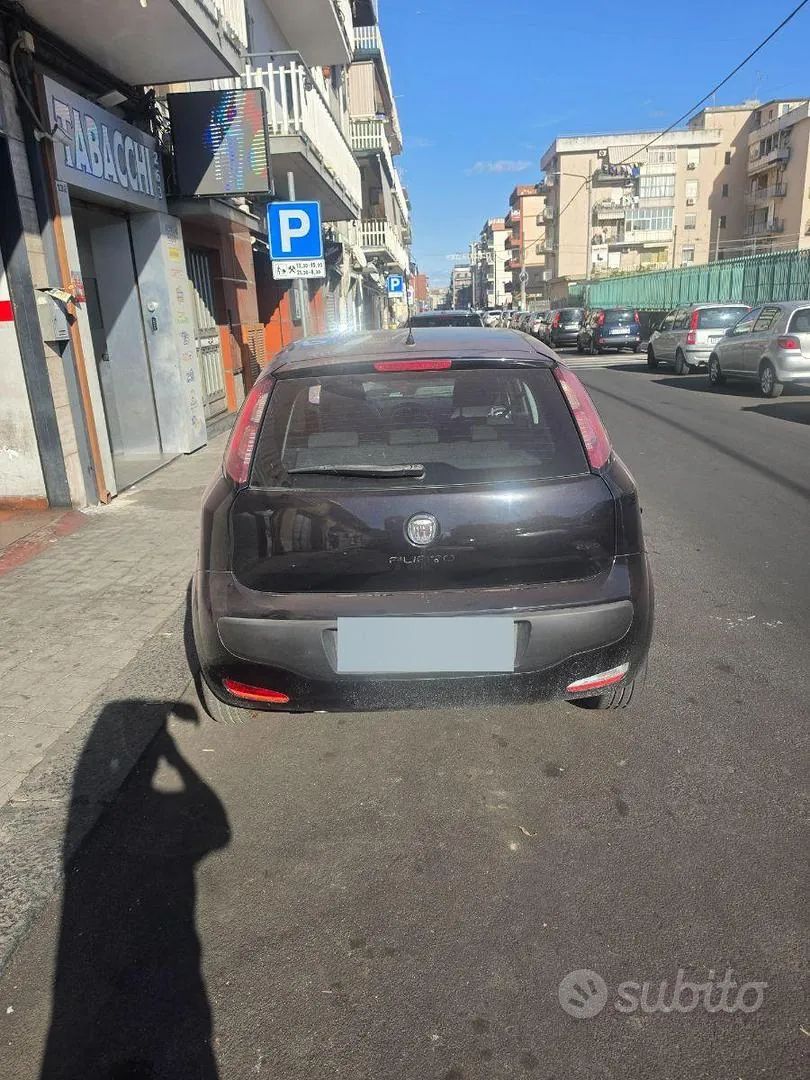 Fiat Punto 2011 photo 3