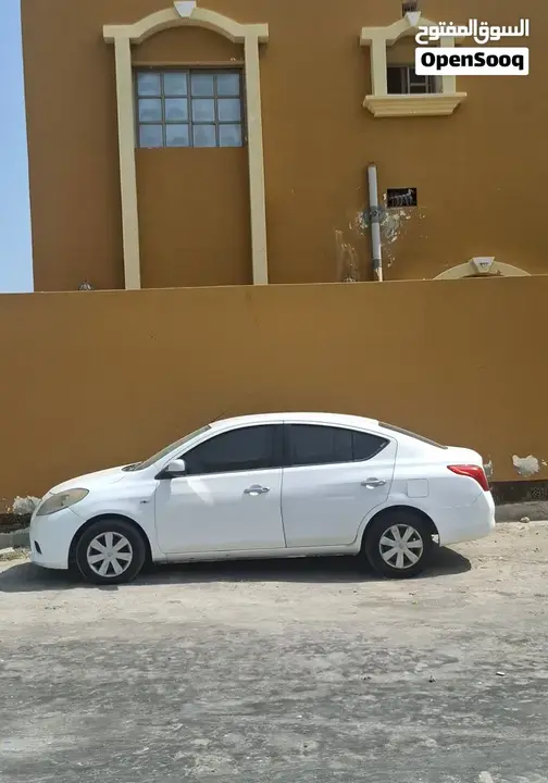 Nissan Sunny 2012 photo 2