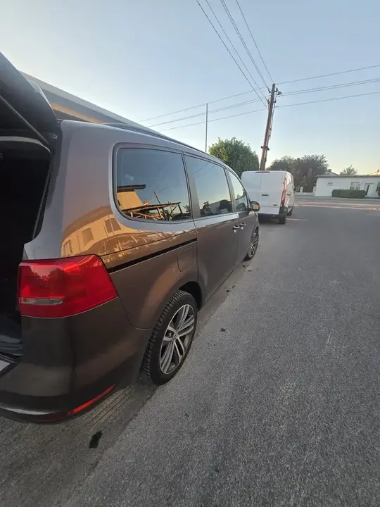 Volkswagen Sharan 2011 photo 3