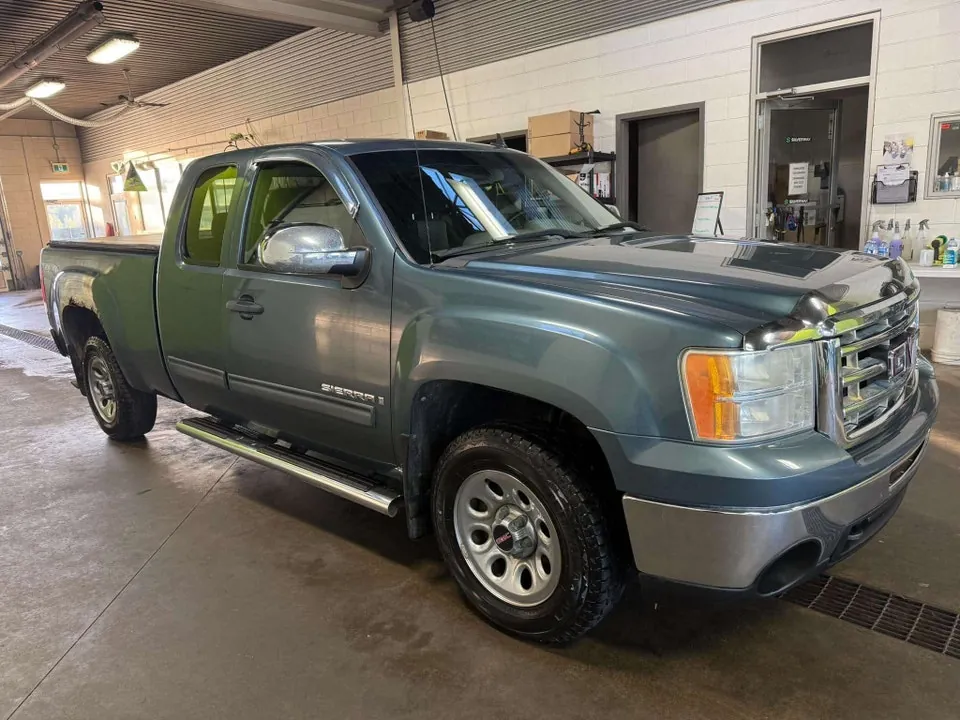 GMC Sierra 1500 2009 photo 2