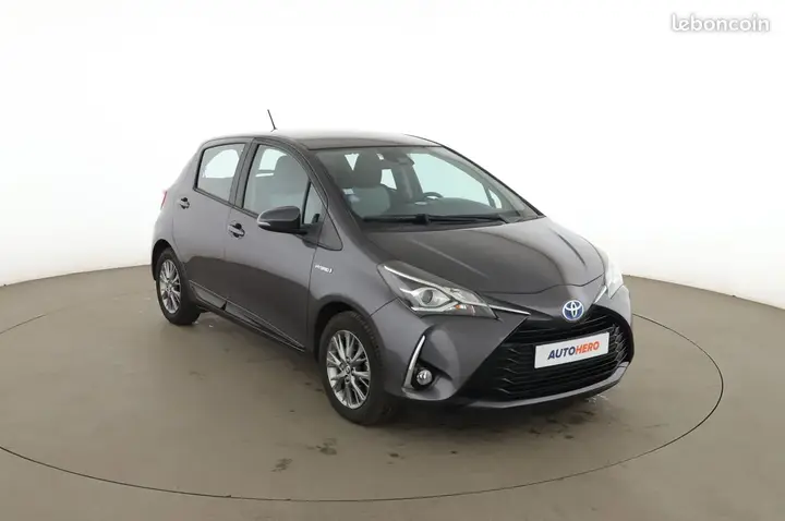 Toyota Yaris 2017 photo 4