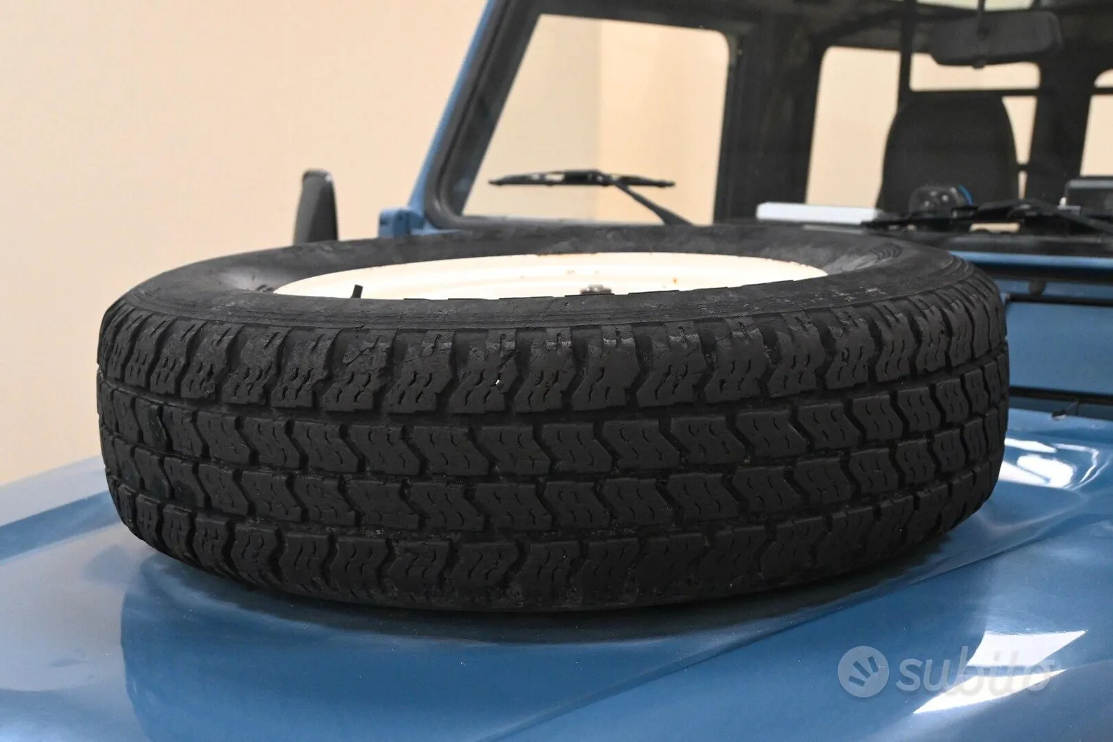 Land Rover Defender 1990 photo 5