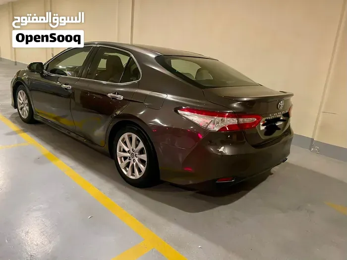 Toyota Camry 2018 photo 2
