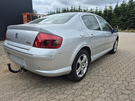 Peugeot 407 2008 photo 3