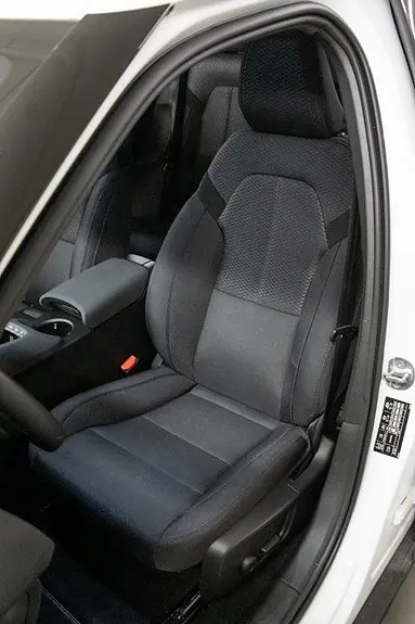 Polestar 2 2023 photo 3