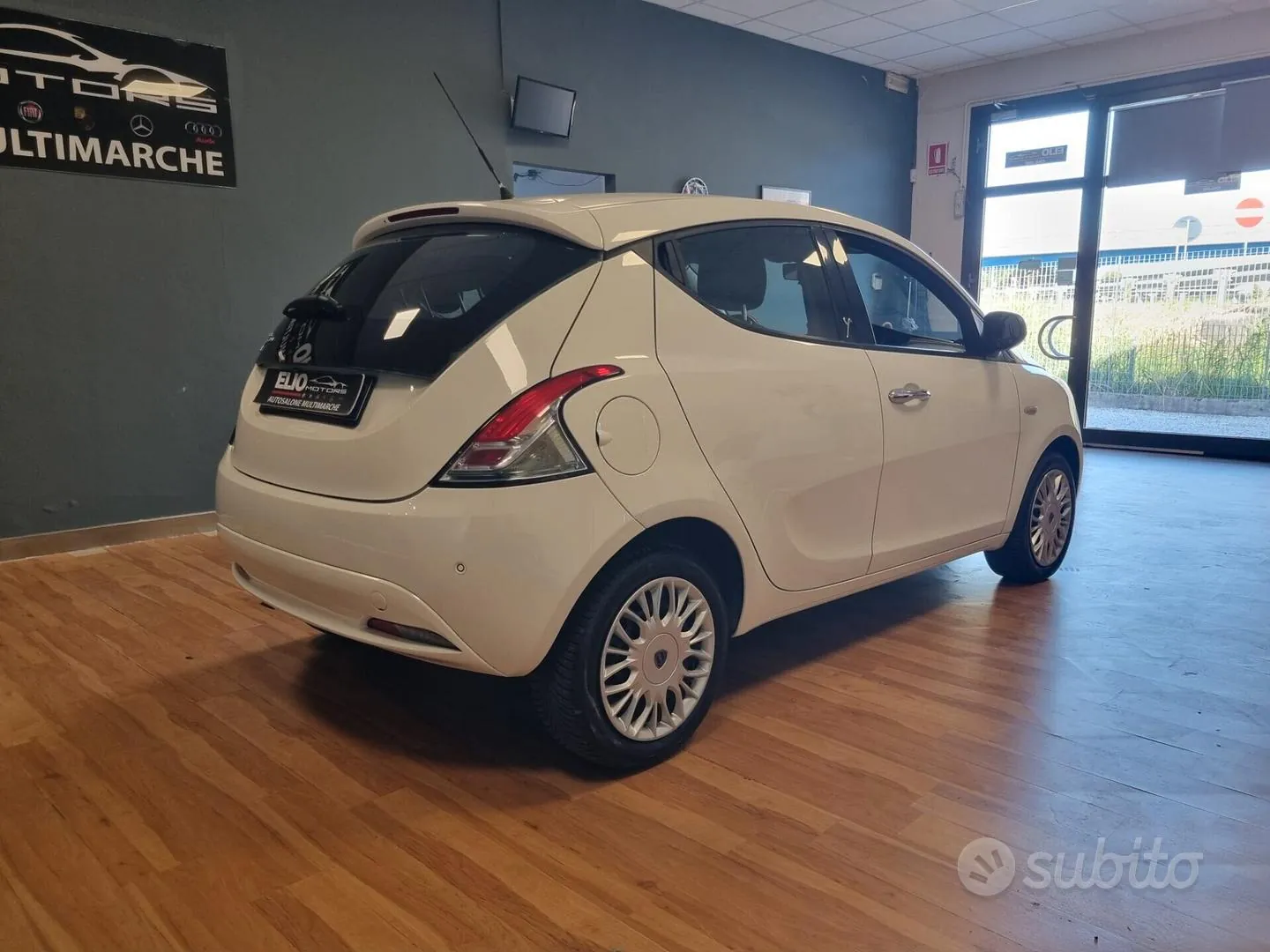 Lancia Ypsilon 2017 photo 2