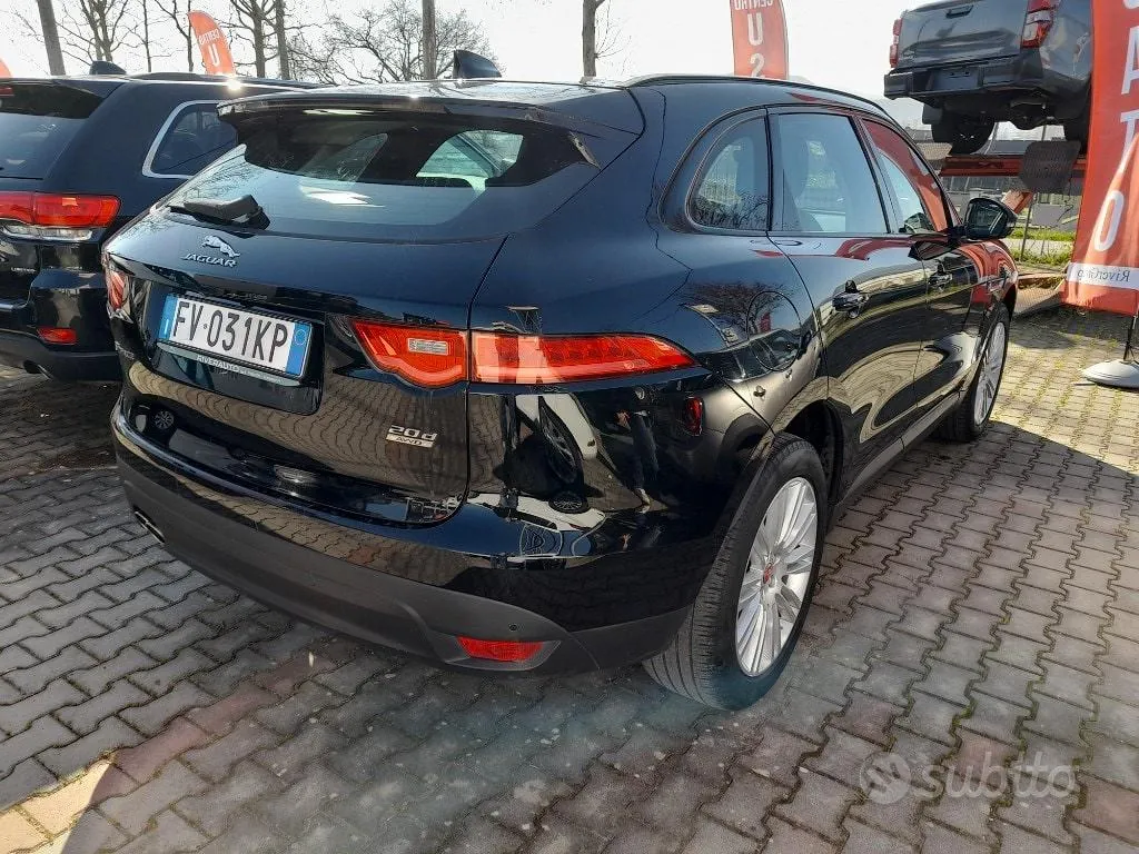 Jaguar F-Pace 2019 photo 3