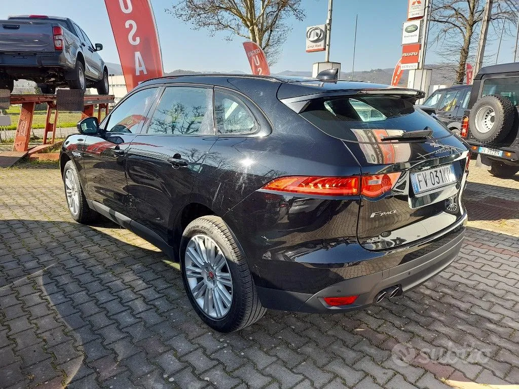 Jaguar F-Pace 2019 photo 4
