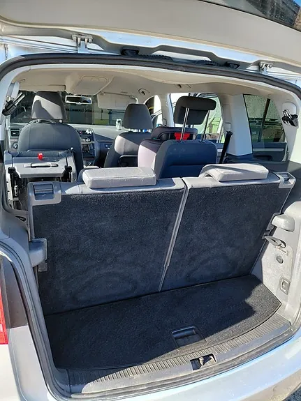 Volkswagen Touran 2011 photo 5
