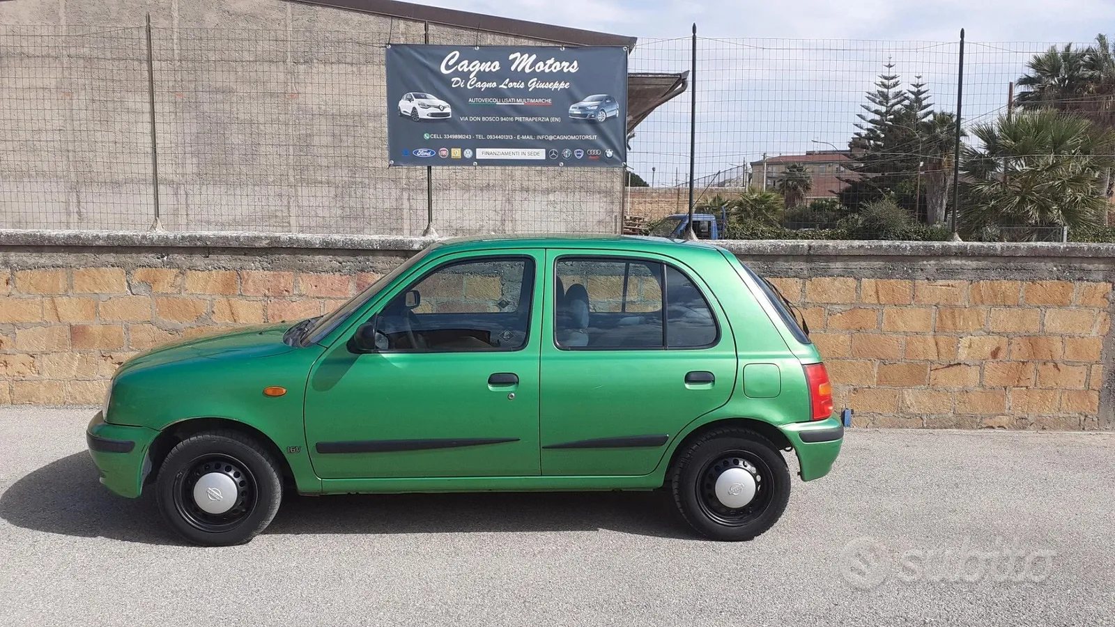 Nissan Micra 2000 photo 2