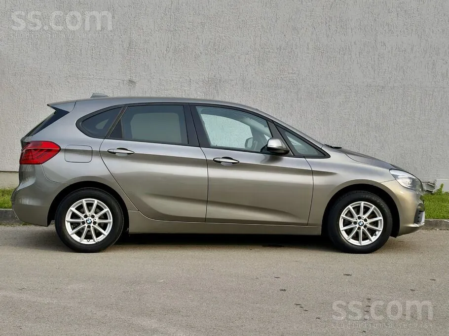 BMW 218 Active Tourer 2015 photo 5