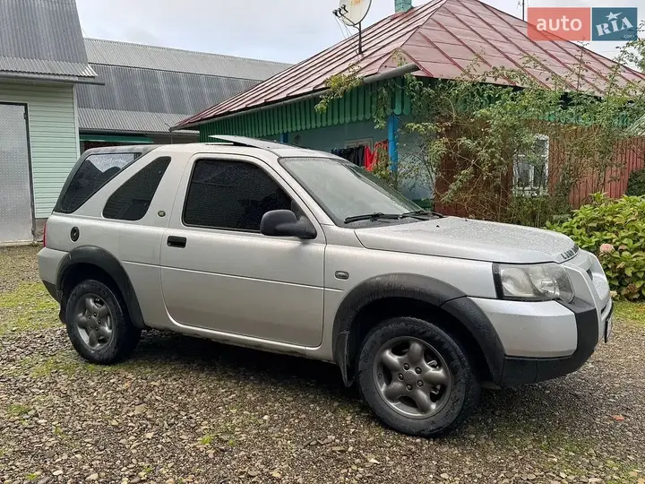 Land Rover Freelander 2004 photo 4