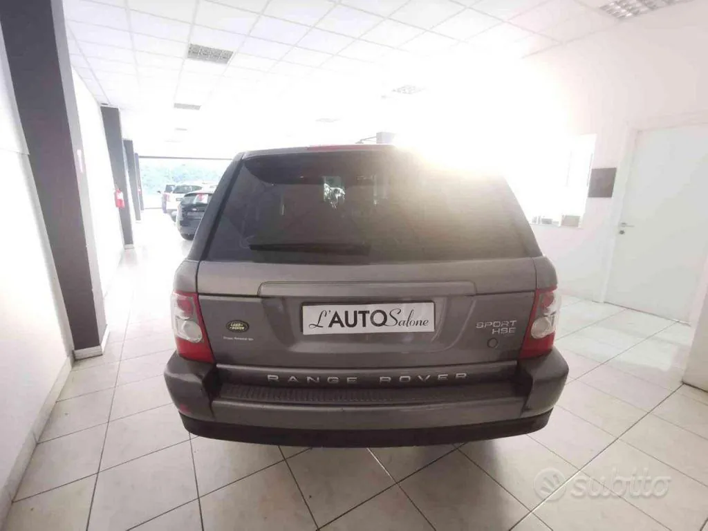 Land Rover Range Rover Sport 2009 photo 4