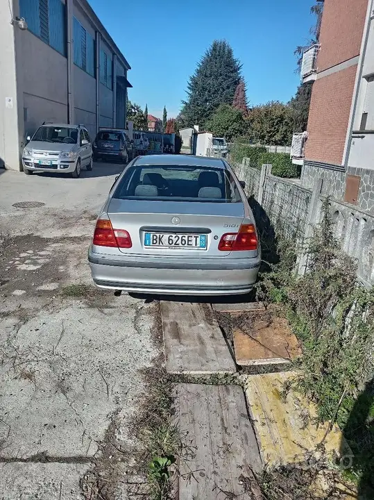 BMW 318I 2000 photo 3