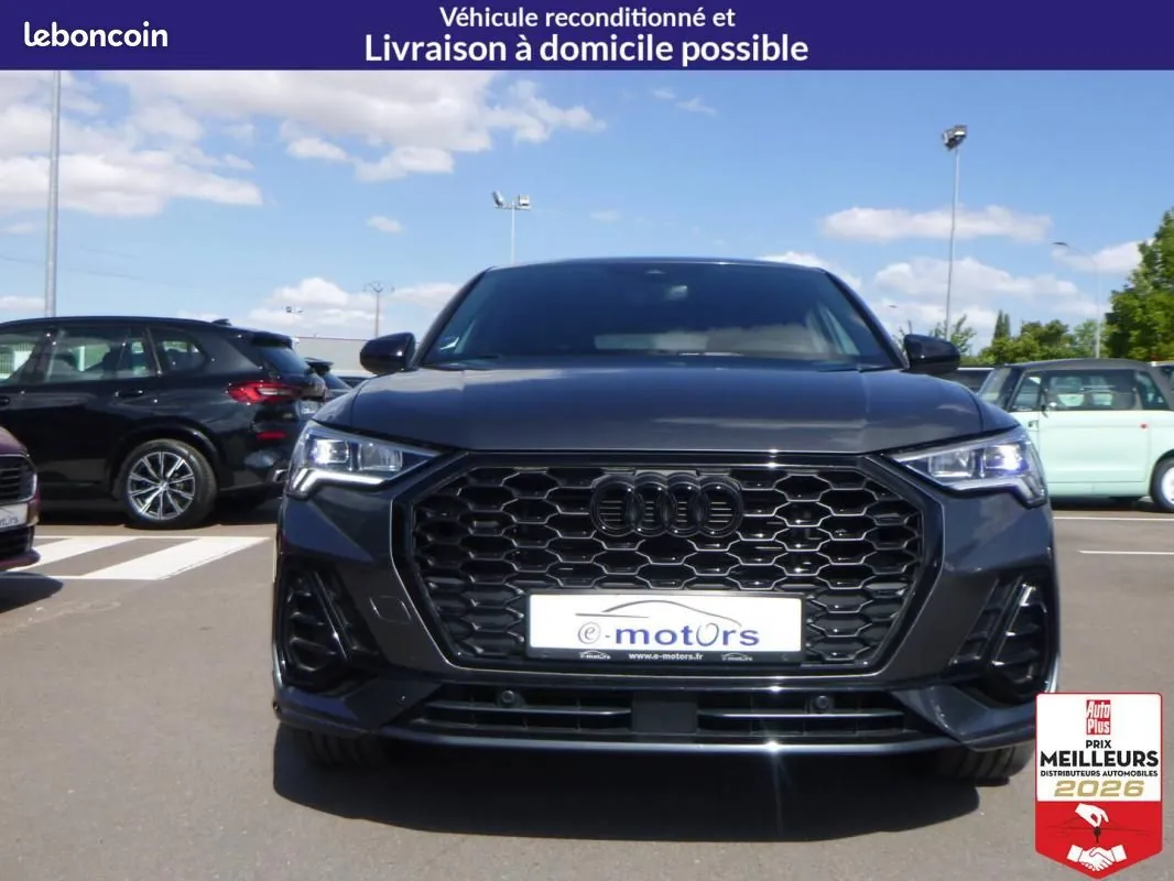 Audi Q3 2023 photo 2