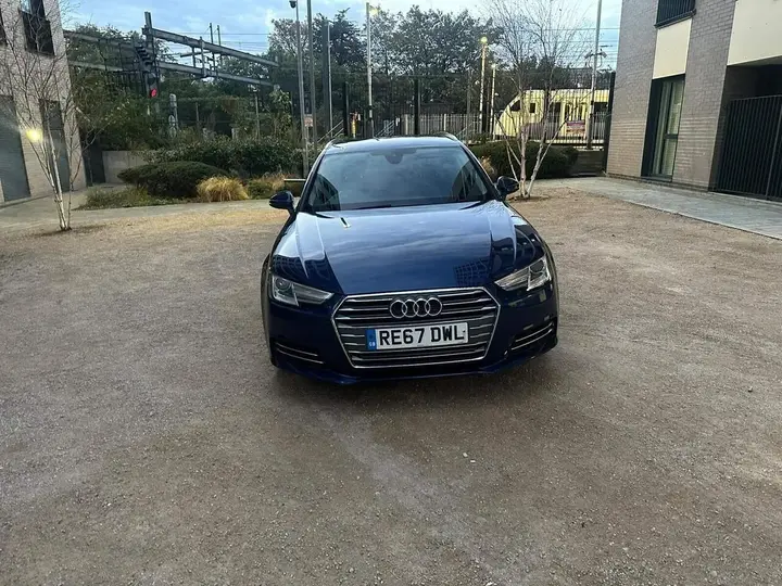 Audi A4 Avant 2017 photo 2