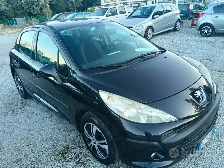 Peugeot 207