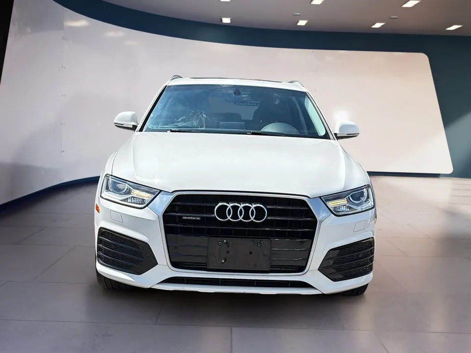 Audi Q3 2018 photo 2