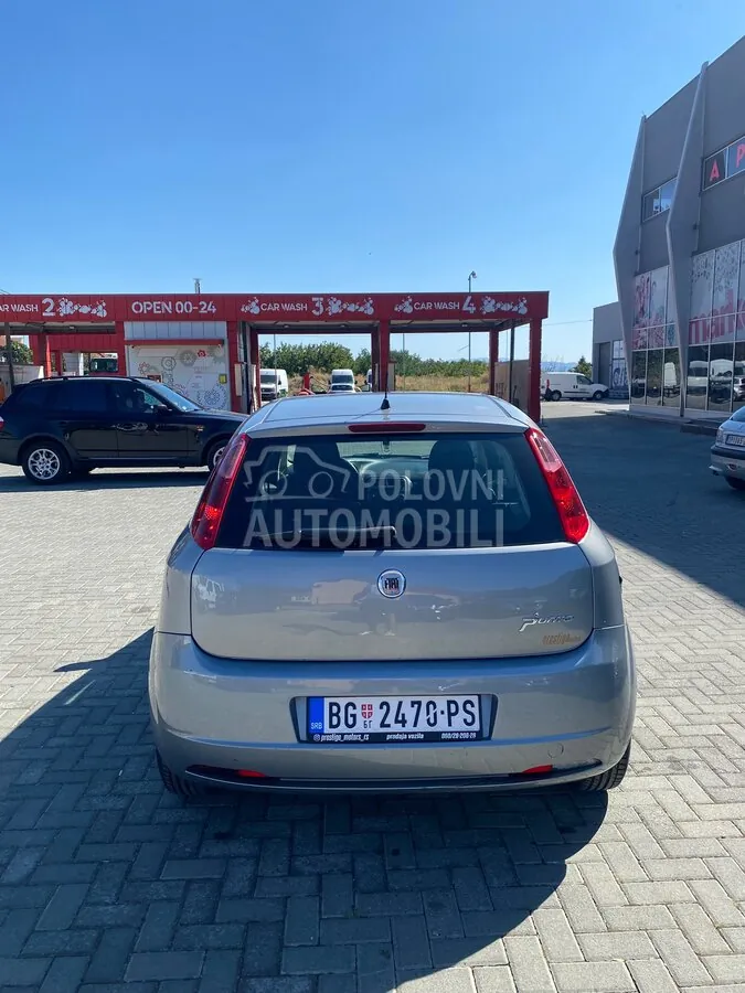 Fiat Grande Punto 2009 photo 5