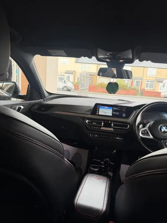 BMW 1 Series 2024 photo 5