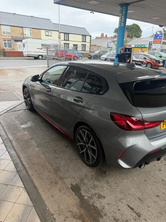 BMW 1 Series 2024 photo 2
