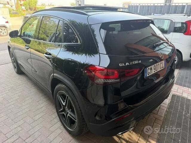Mercedes-Benz Gla 200D 2023 photo 4
