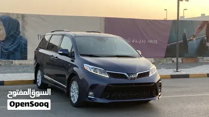 Toyota Sienna 2018 photo 2