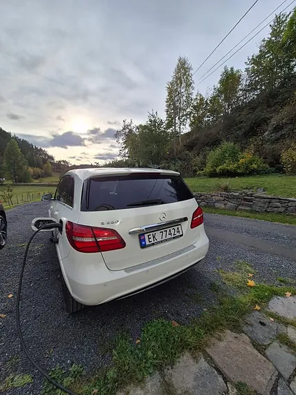 Mercedes-Benz B250 2015 photo 4