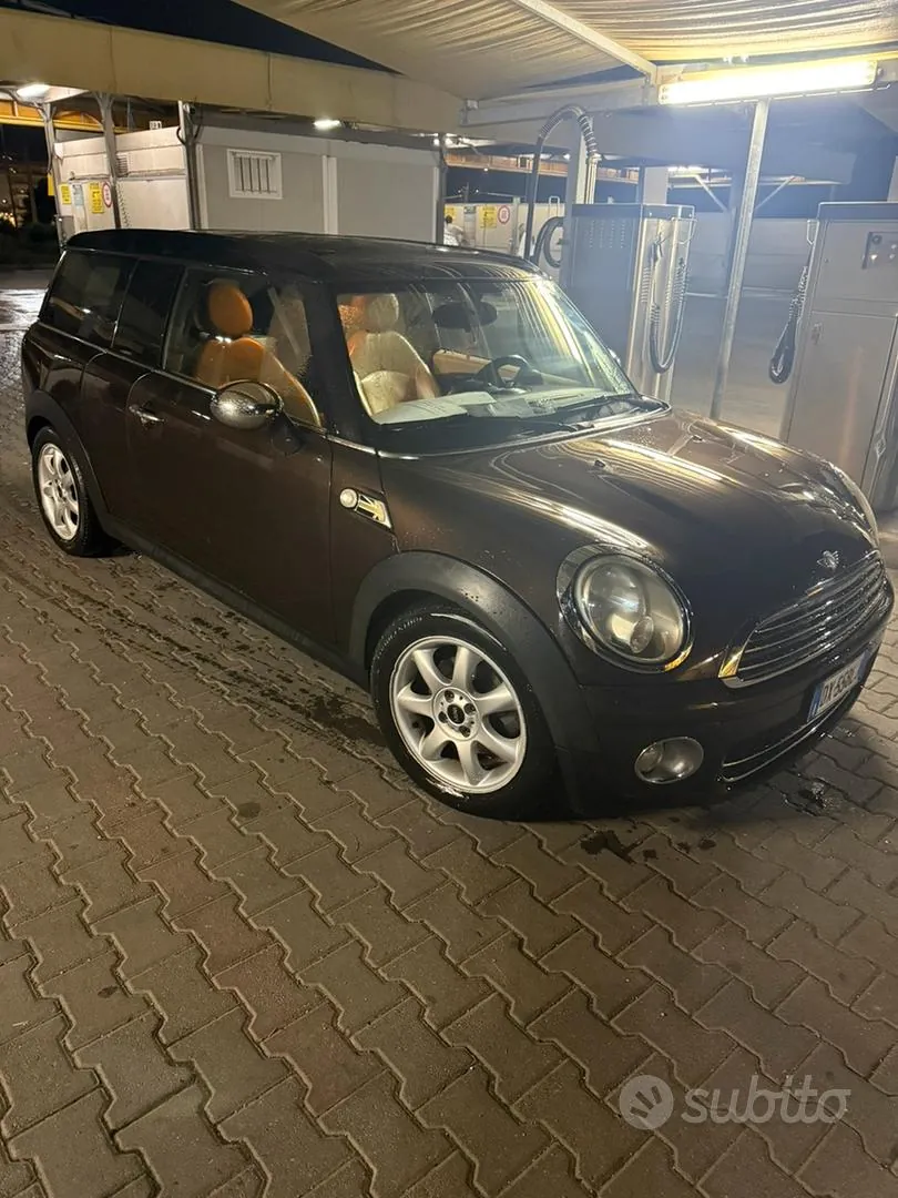 Mini Cooper D Clubman 2009 photo 4