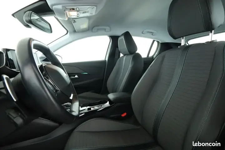Peugeot 208 2020 photo 5